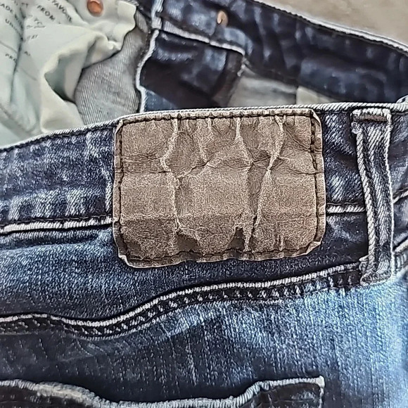 American Eagle Original Straight Flex 32x36 dark wash lightly distressed - Picture 5 of 8